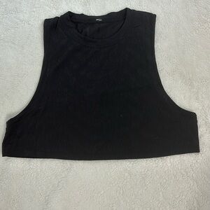 Lululemon black crop tank